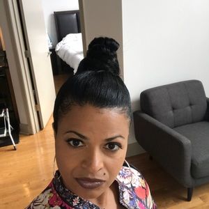 Meet your Posher, Mika